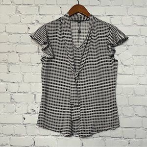 Adrianna Papell Top Size Medium Neck Tie Career Workwear